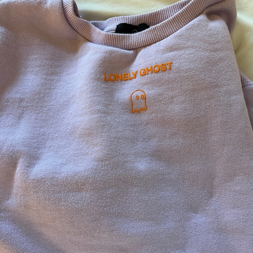 Lonely ghost crewneck